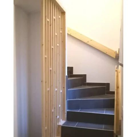 Aménagement escalier main courante claustra garde corps