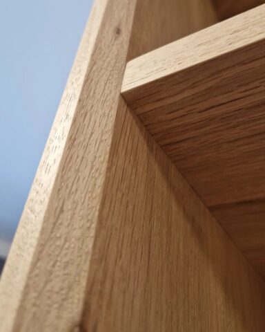 Chanfrein étagère en chêne