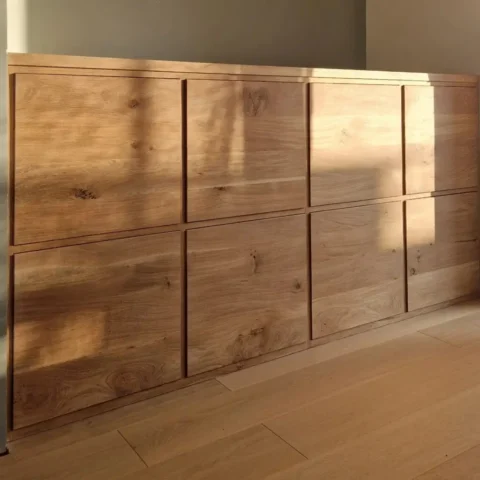 Buffet en chêne avec placard en chêne massif